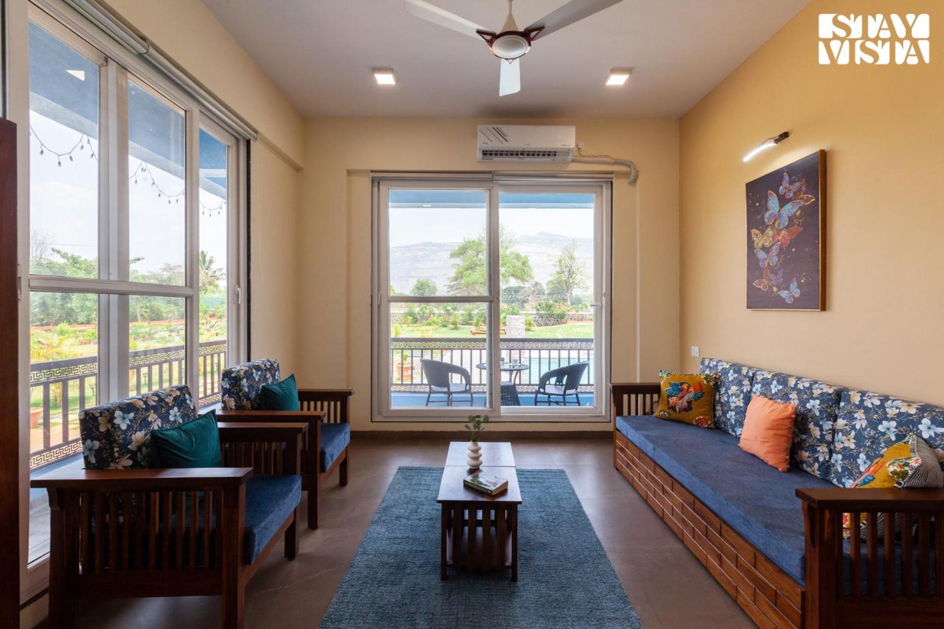 Stayvista'S Hillside Meadows - Mountainside Retreat With Farm View, Pool & Deck, Lawn & Gazebo Chinchavli ภายนอก รูปภาพ
