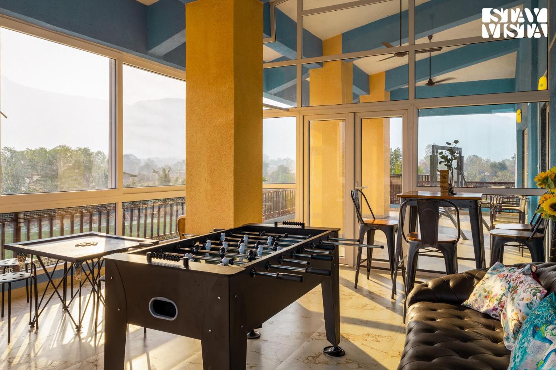 Stayvista'S Hillside Meadows - Mountainside Retreat With Farm View, Pool & Deck, Lawn & Gazebo Chinchavli ภายนอก รูปภาพ